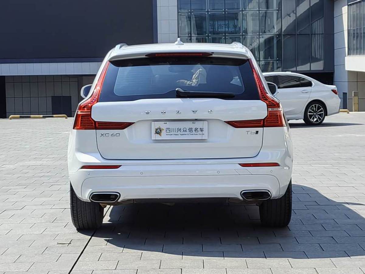 沃爾沃 XC60  2018款 T5 四驅(qū)智遠(yuǎn)版圖片