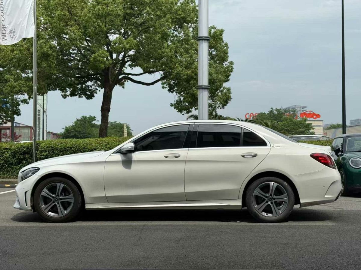 奔馳 奔馳C級(jí)  2018款 C 300 L圖片
