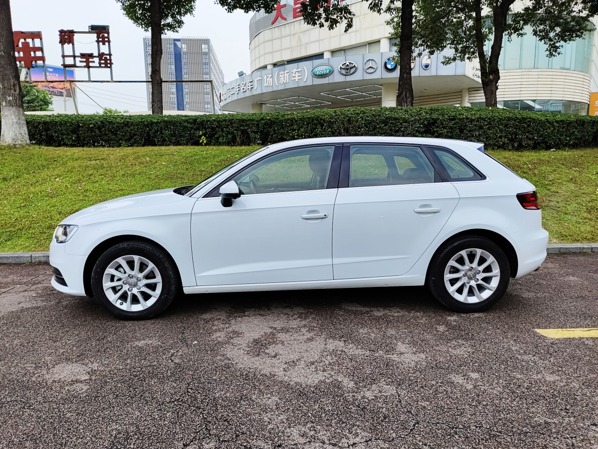 奧迪 奧迪A3  2014款 Sportback 35 TFSI 自動舒適型圖片