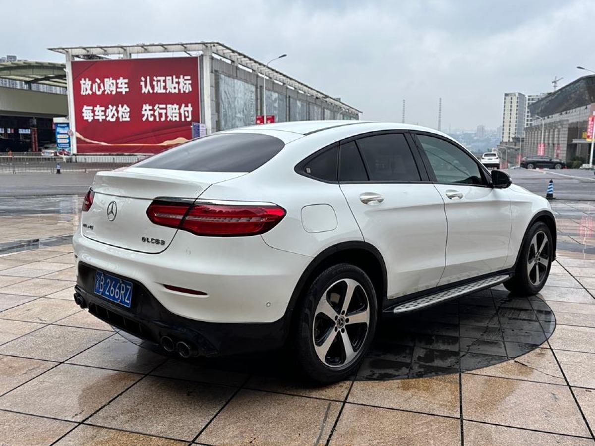 奔馳 奔馳GLC  2022款 改款 GLC 300 4MATIC 轎跑SUV圖片