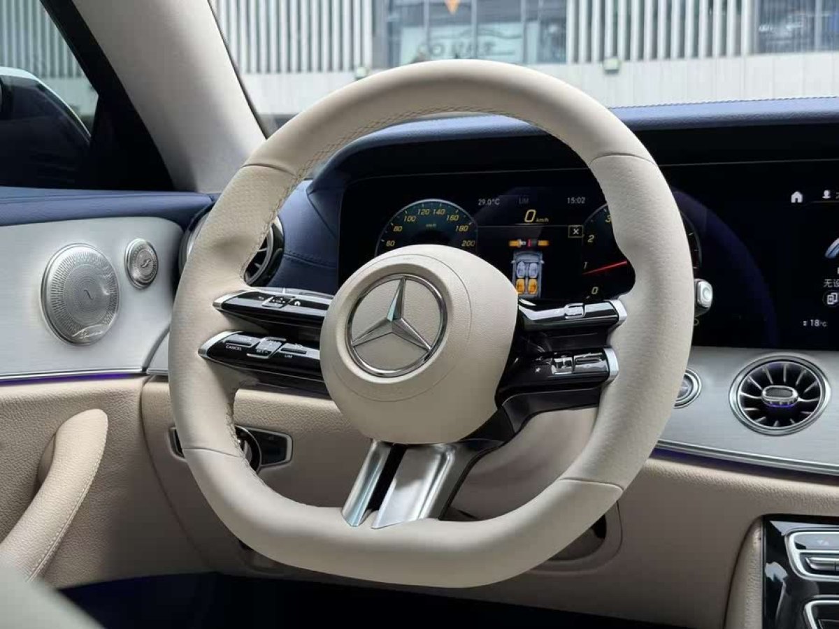 奔馳 奔馳E級  2021款 改款 E 260 轎跑車圖片