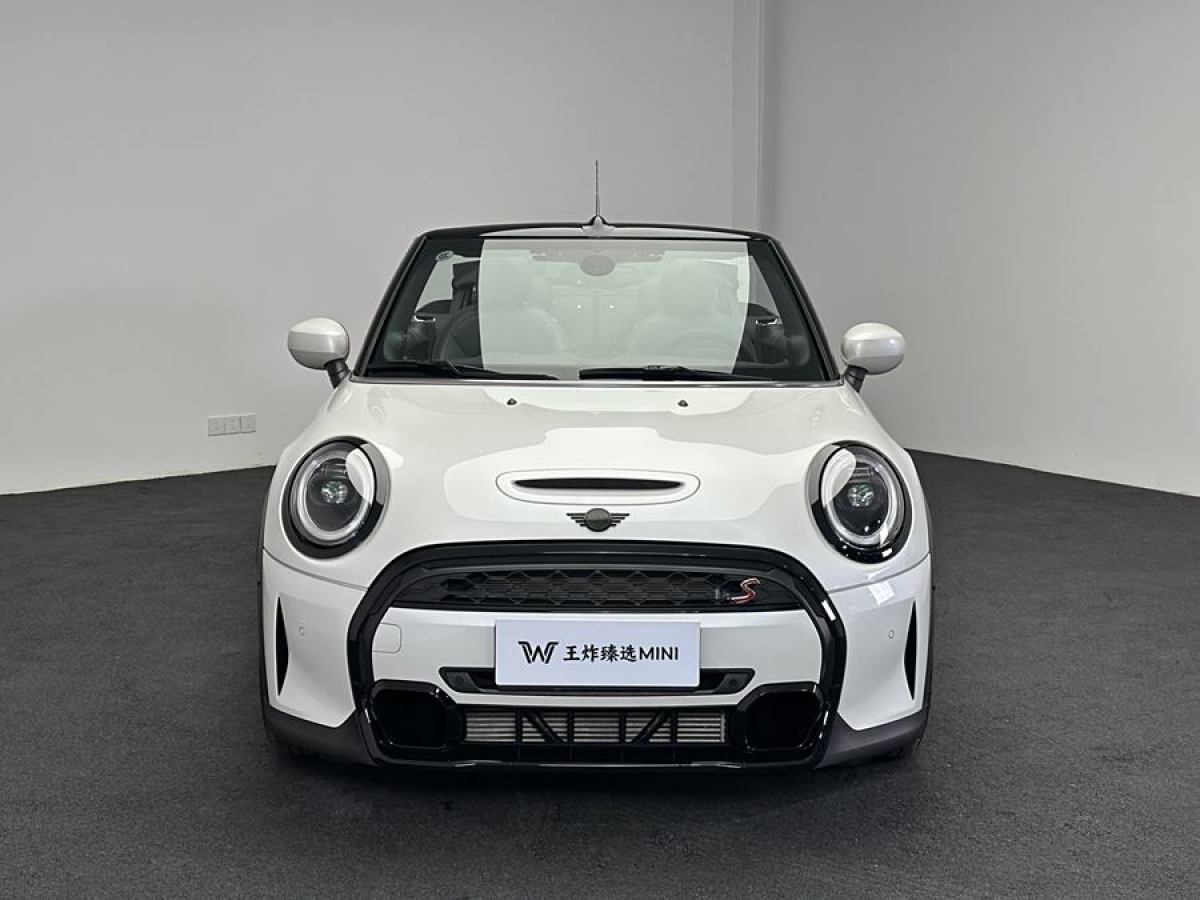 MINI MINI  2023款 2.0T COOPER S CABRIO 藝術(shù)家圖片