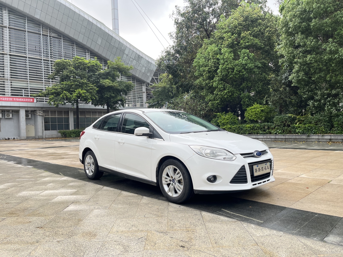 福特 ?？怂? 2012款 三廂 1.6L 自動(dòng)舒適型圖片