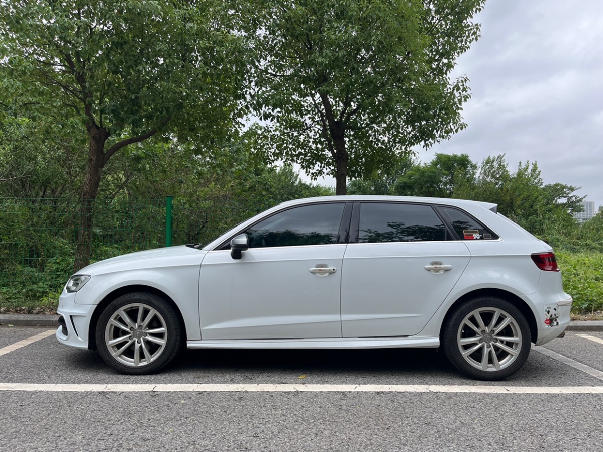 奧迪 奧迪A3  2015款 Sportback 35 TFSI 百萬紀(jì)念智領(lǐng)型圖片