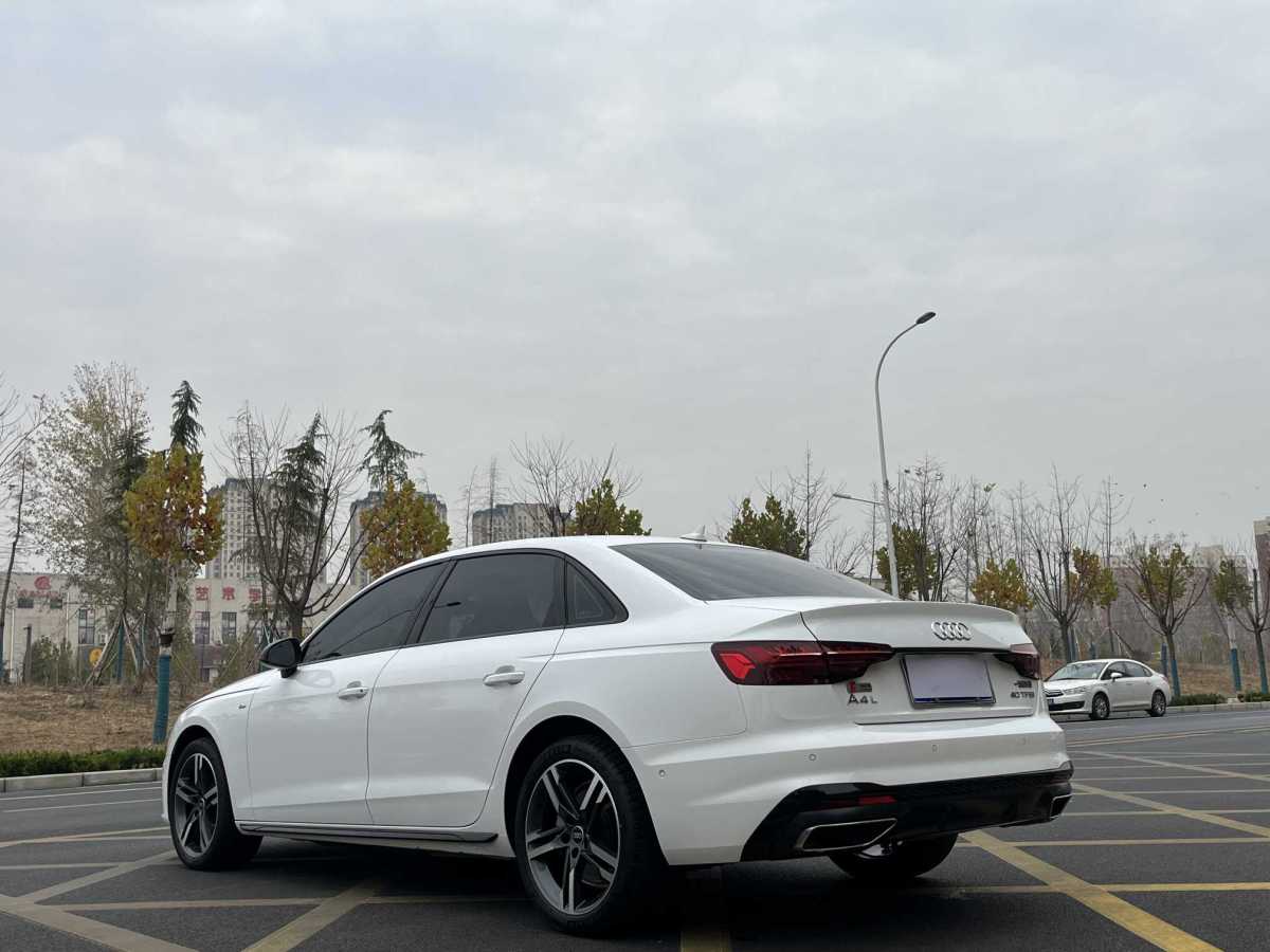 奧迪 奧迪A4L  2022款 40 TFSI 豪華動感型圖片