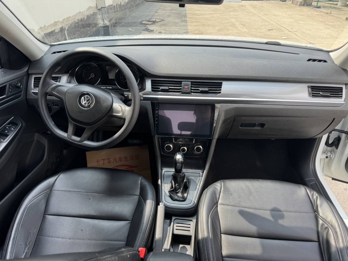 上汽大通 V80  2019款 2.5T經(jīng)典款AMT傲運通長軸中頂10座圖片