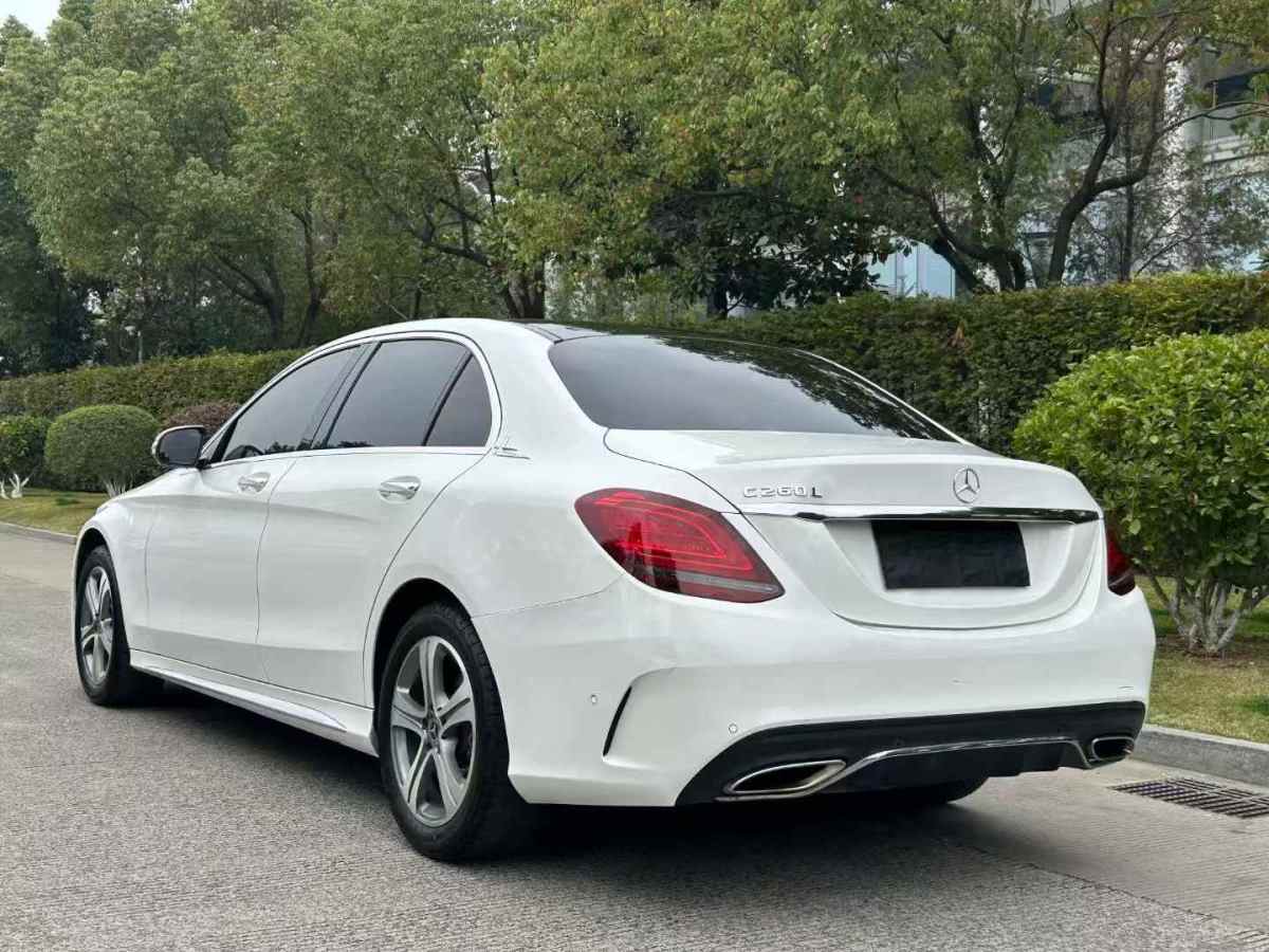 奔馳 奔馳C級  2019款 改款 C 260 L 運動版圖片