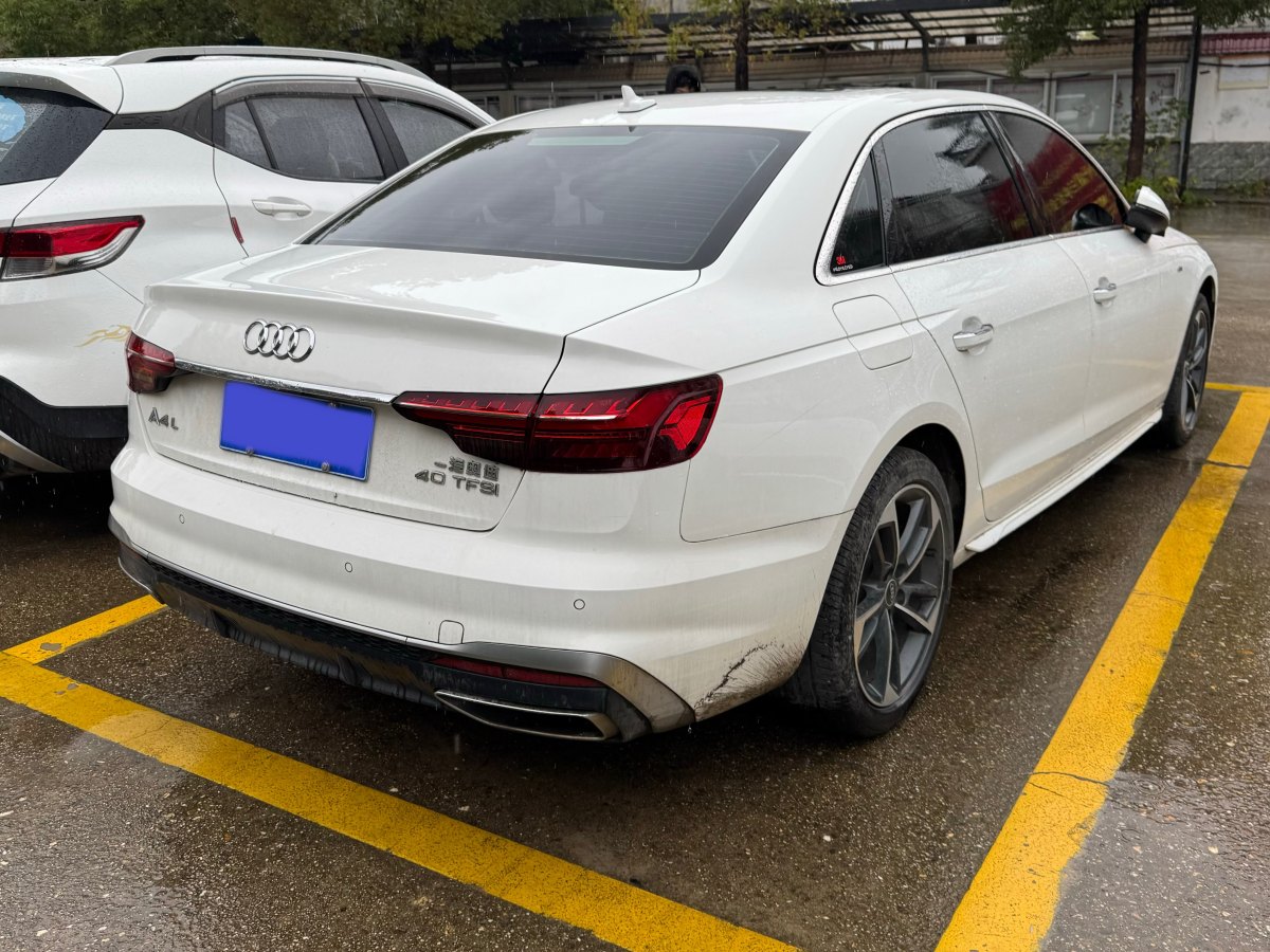 奧迪 奧迪A4L  2022款 40 TFSI 時尚動感型圖片