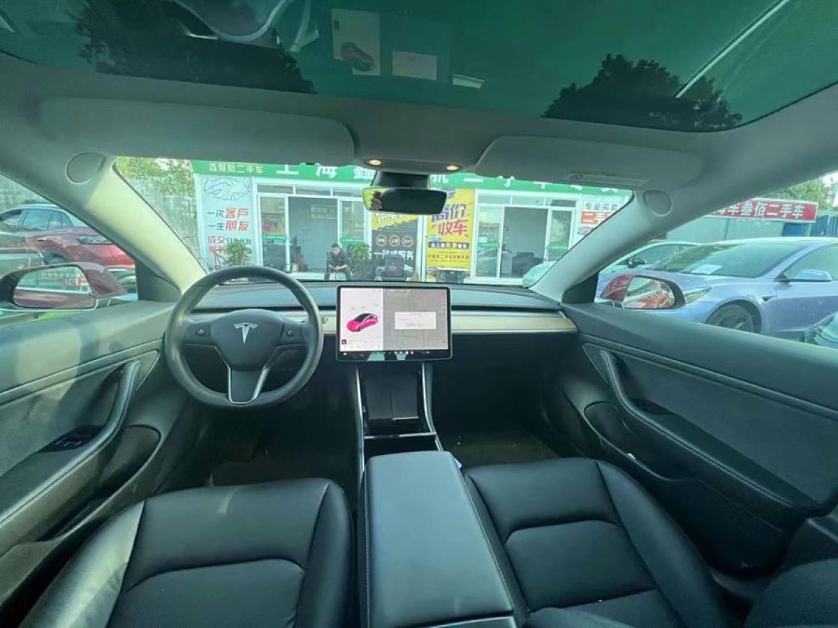 特斯拉 Model 3  2019款 標(biāo)準(zhǔn)續(xù)航后驅(qū)升級版圖片