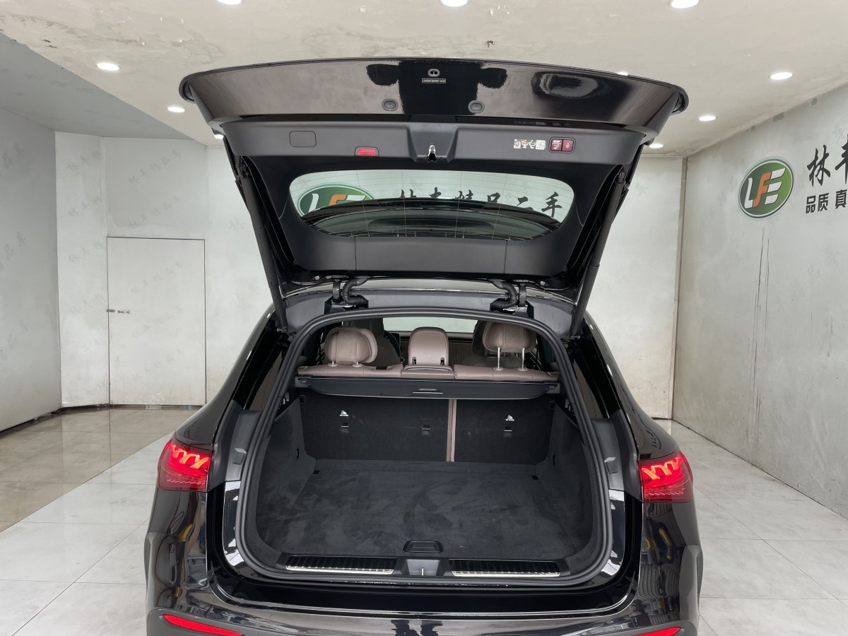 2024年5月奔馳 奔馳EQE SUV  2024款 350 4MATIC 豪華版