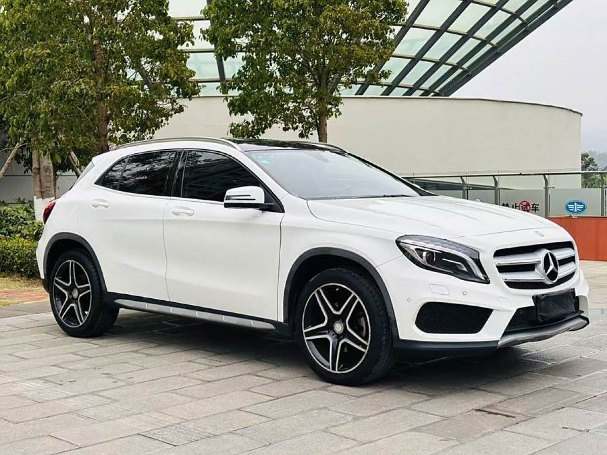 奔馳 奔馳GLA  2016款 GLA 220 4MATIC 豪華型圖片