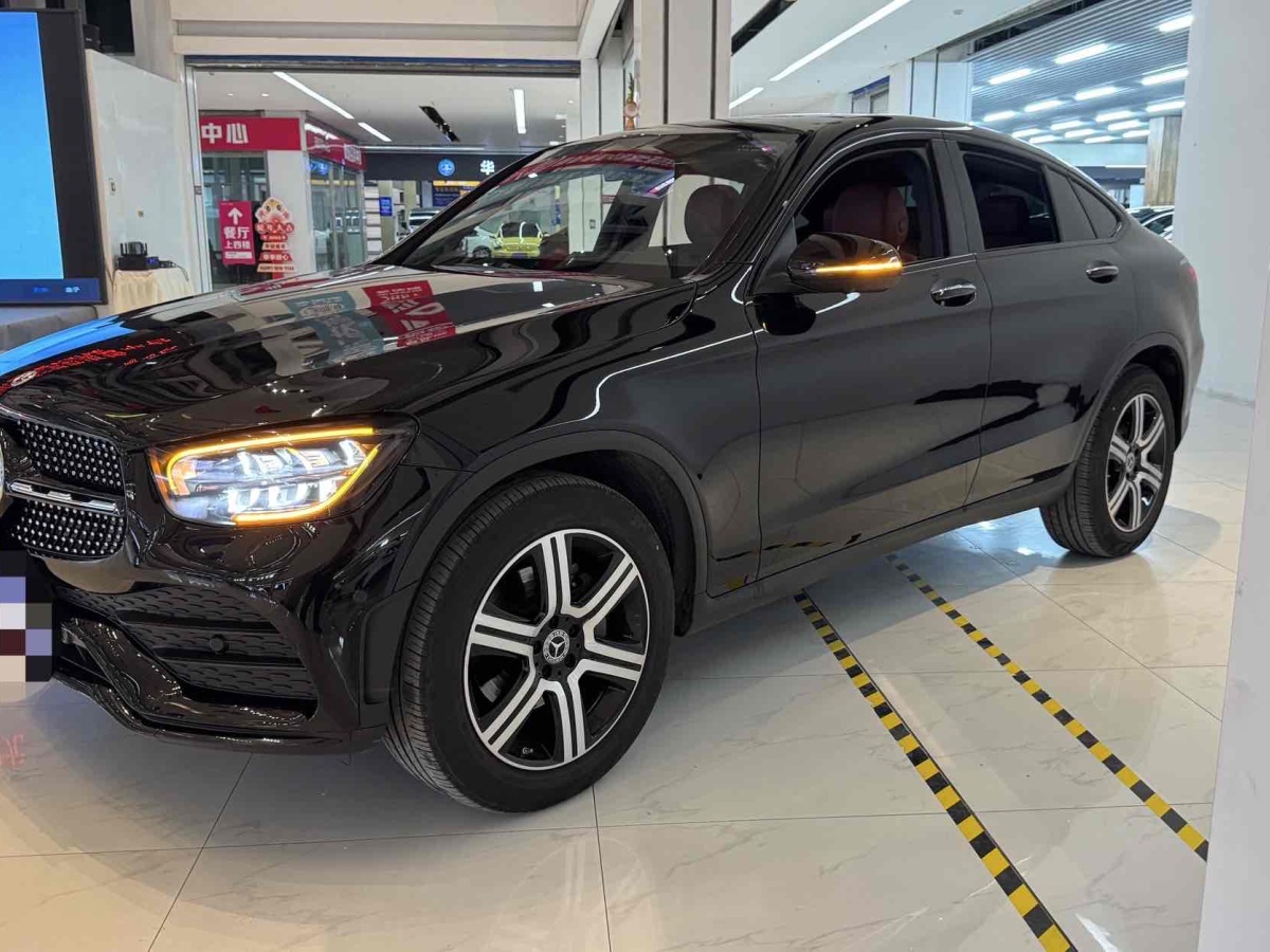 2022年6月奔馳 奔馳GLC  2022款 改款 GLC 260 4MATIC 轎跑SUV