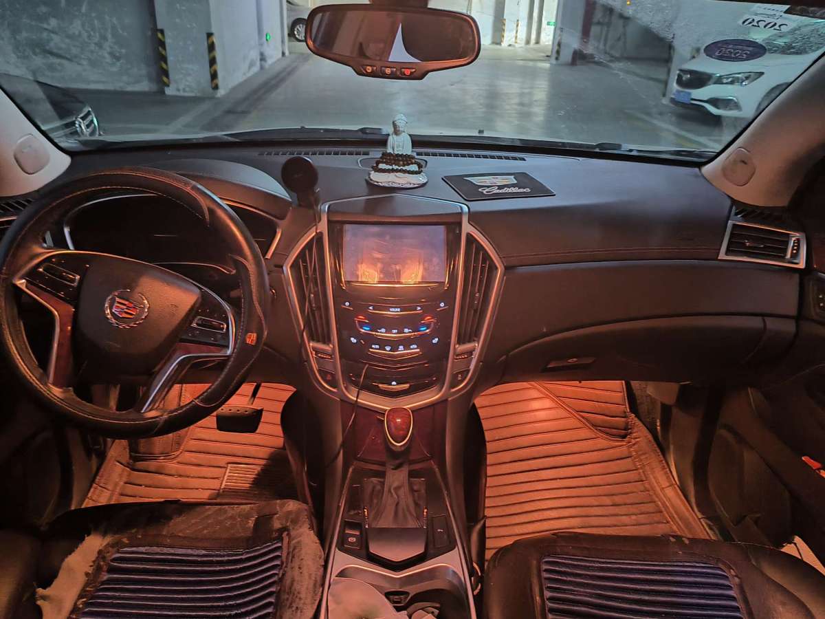 2016年4月凯迪拉克 SRX  2014款 3.0L 精英型
