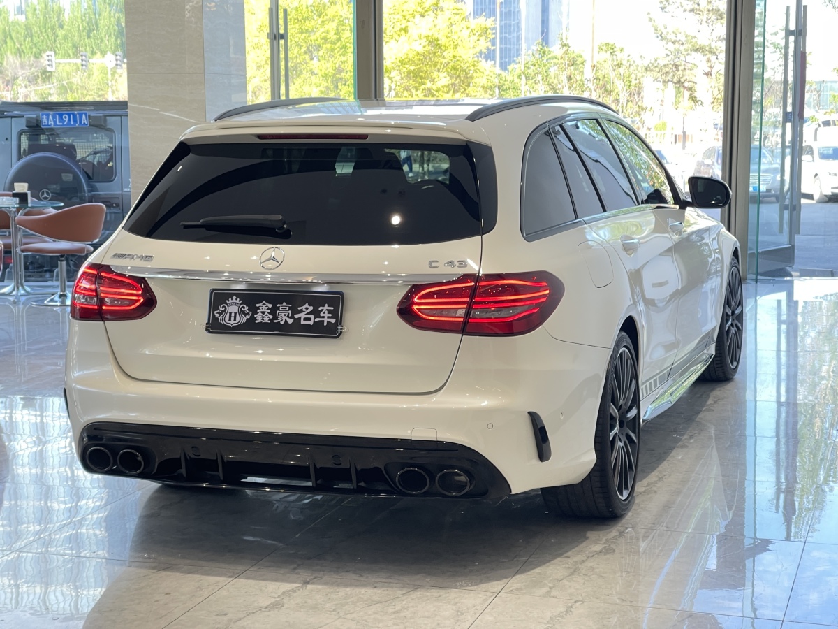 奔馳 奔馳C級(jí)AMG  2019款 AMG C 43 4MATIC 旅行轎車 特別版圖片