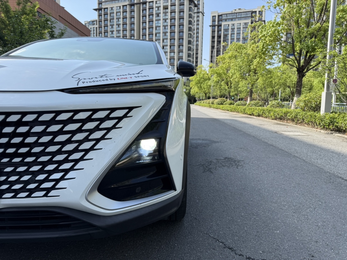 長安 UNI-T  2020款 1.5T 旗艦型圖片