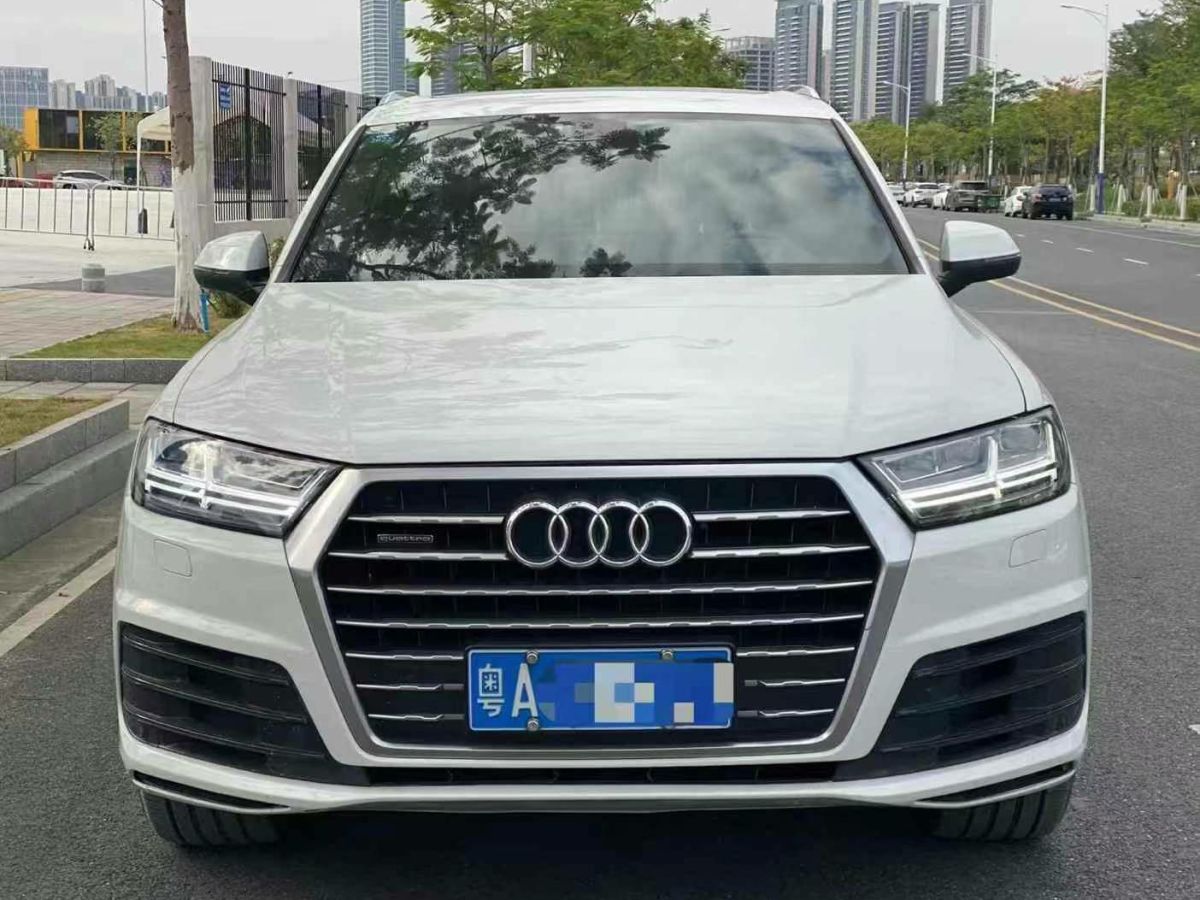 奧迪 奧迪Q7  2016款 40 TFSI S line運(yùn)動(dòng)型圖片