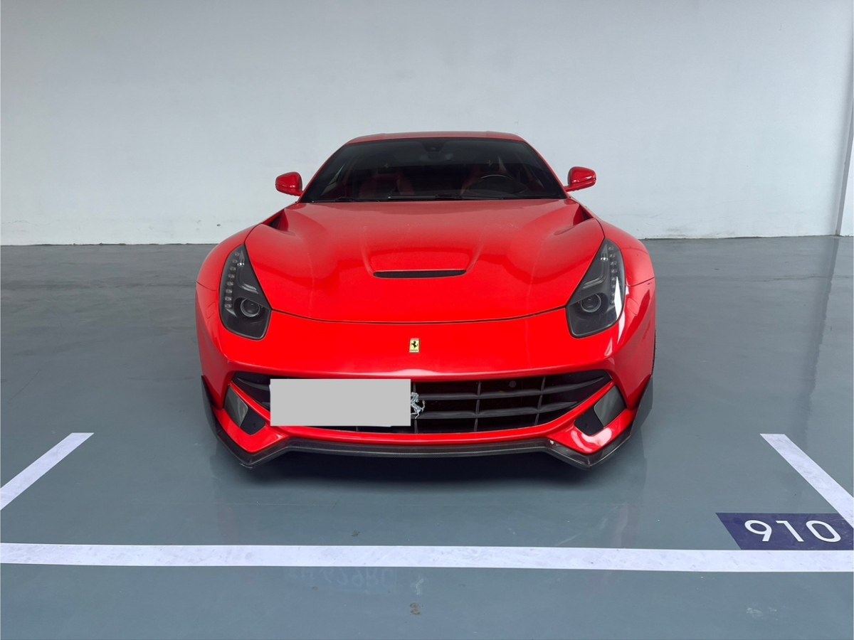 2020年1月法拉利 F12berlinetta  2013款 6.3L 標(biāo)準(zhǔn)型