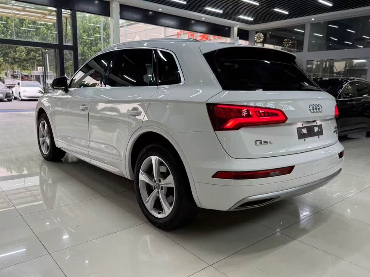 奧迪 奧迪Q5L  2018款  40 TFSI 榮享進取型 國VI圖片