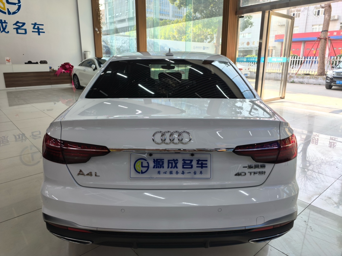 奧迪 奧迪A4L  2022款 40 TFSI 時(shí)尚動(dòng)感型圖片