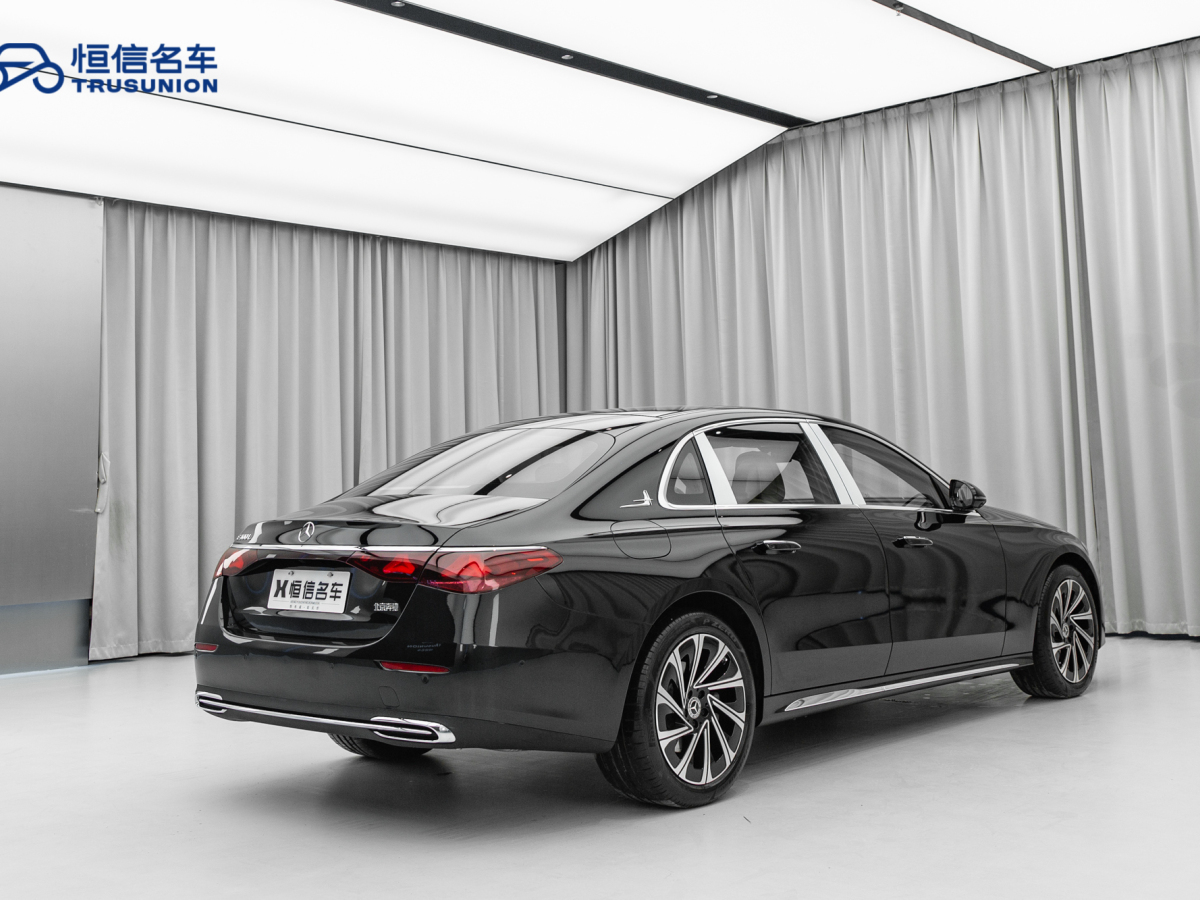 奔馳 奔馳E級(jí)  2024款 E 300 L 豪華型圖片