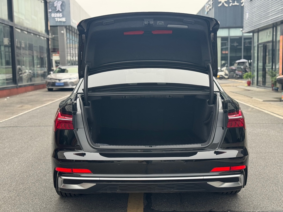 奧迪 奧迪A6L  2025款 40 TFSI 豪華動感型圖片