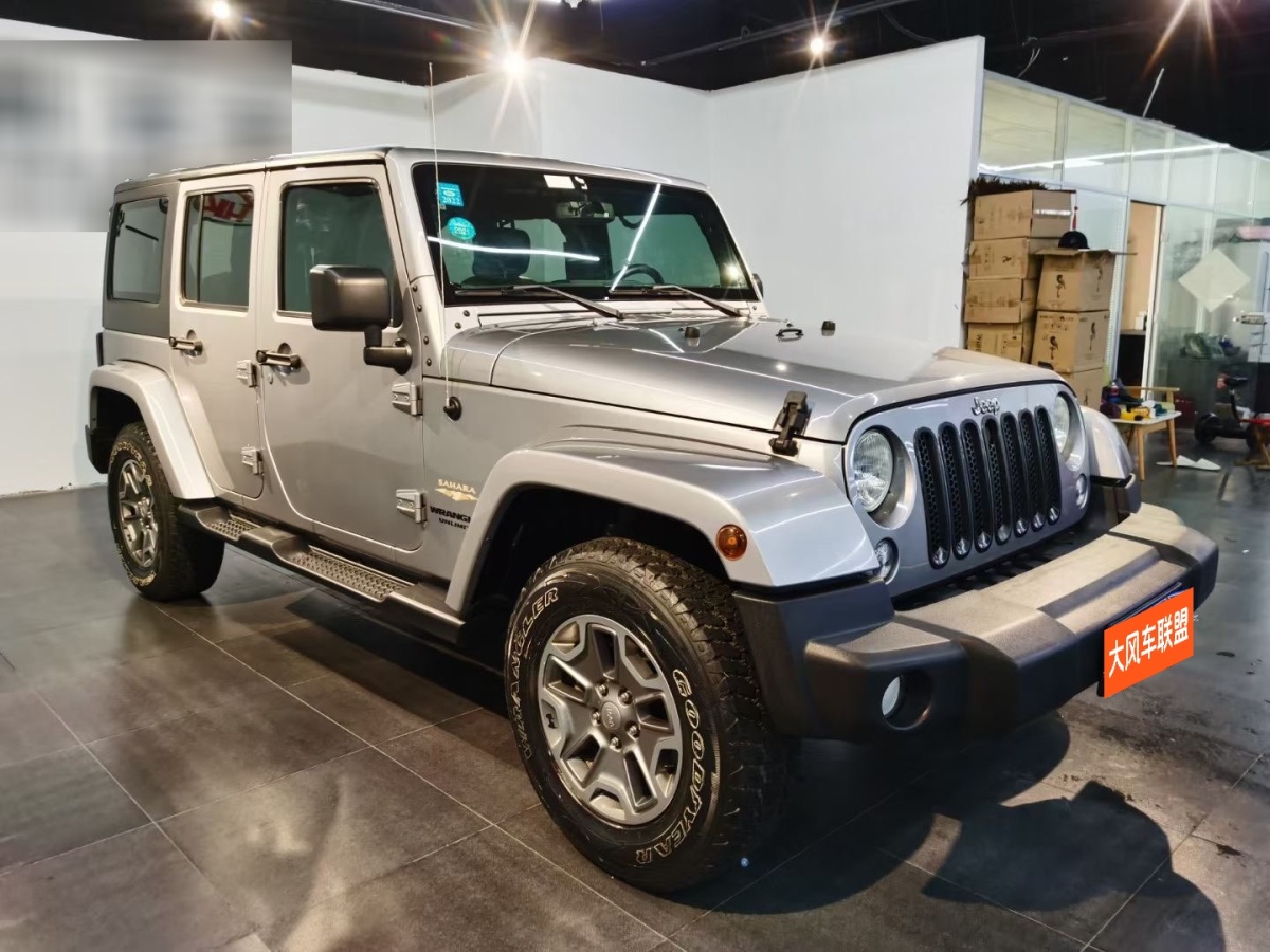 Jeep 牧馬人  2015款 3.0L Sahara 四門舒享版圖片