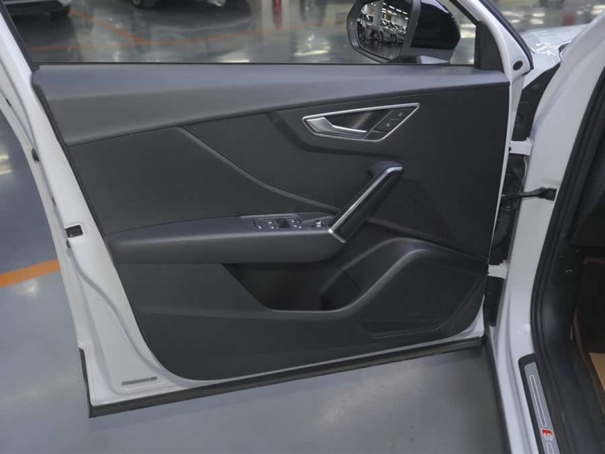 奧迪 奧迪Q2L  2024款 改款 35TFSI 時尚動感型圖片