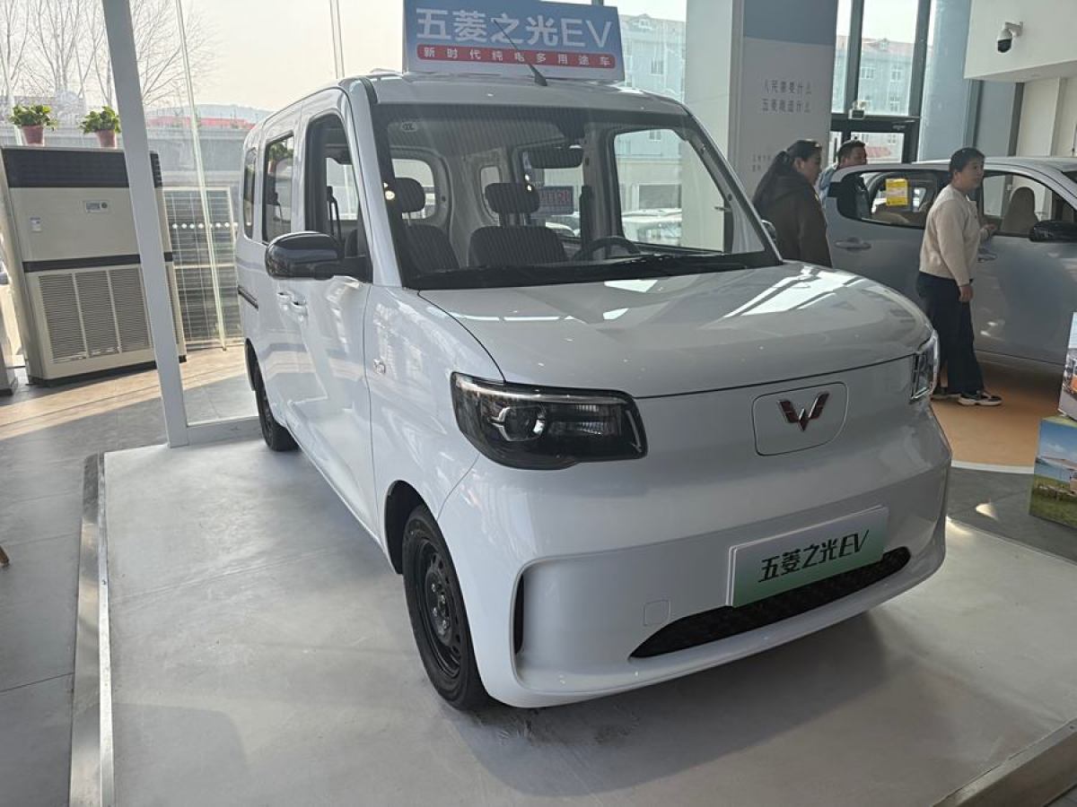 五菱 五菱榮光EV  2023款 基本型客車華霆電池圖片