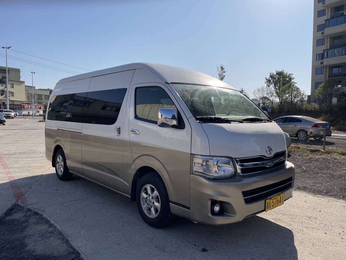 豐田 HIACE  2011款 2.7L自動豪華版13座圖片