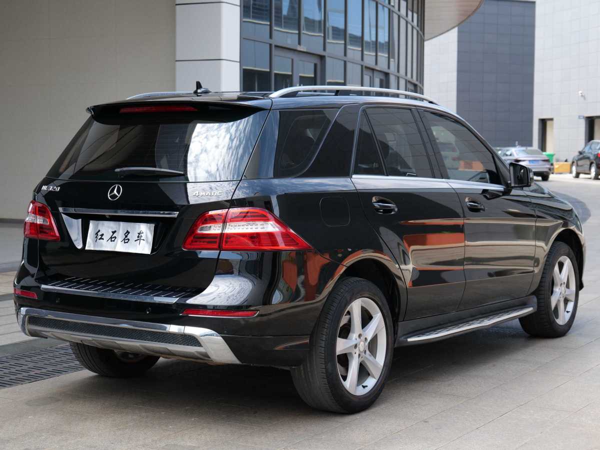 奔馳 奔馳M級(jí)  2014款 ML 320 4MATIC圖片