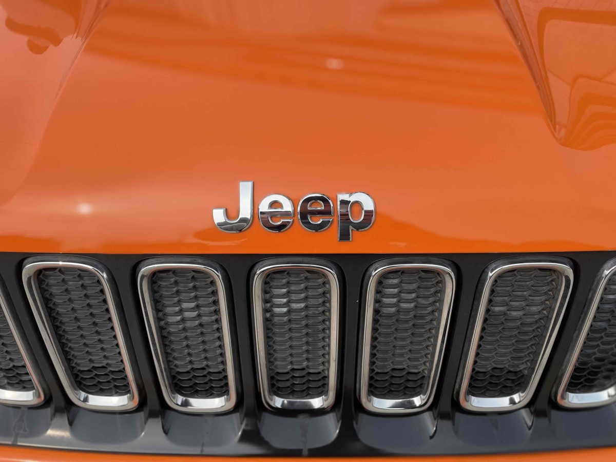 Jeep 自由俠  2017款 180T 自動高能版圖片