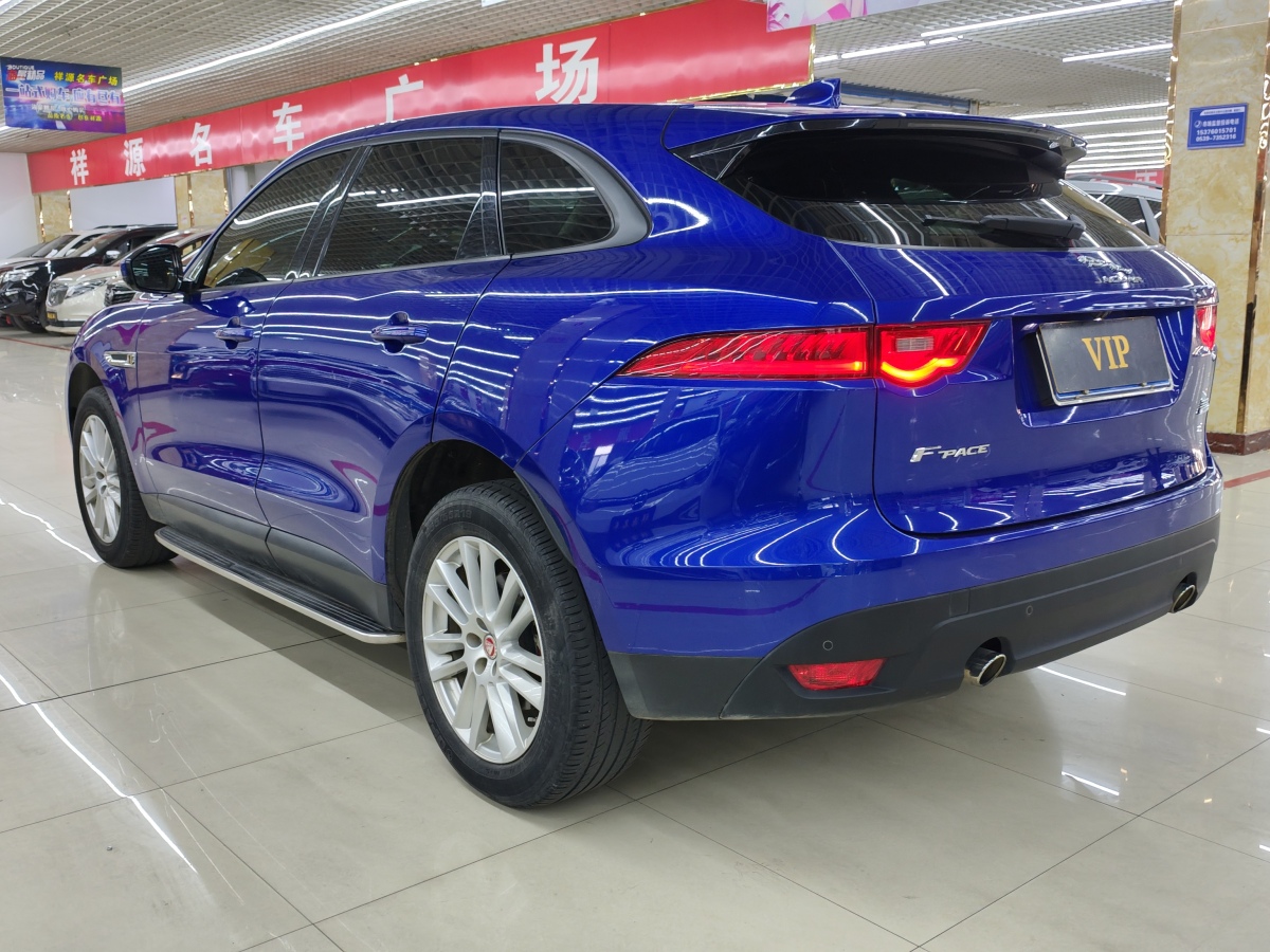 2018年1月捷豹 F-PACE  2018款 2.0T 兩驅(qū)都市尊享版