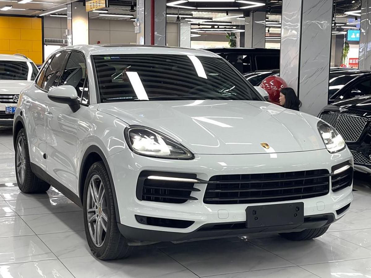 保時(shí)捷 Cayenne  2022款 Cayenne 3.0T 鉑金版圖片