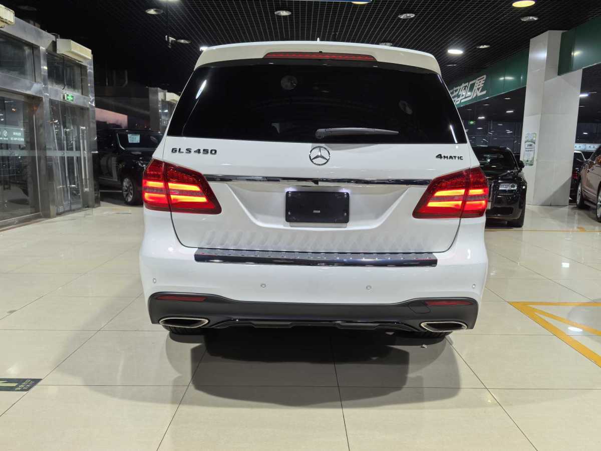 奔馳 奔馳GLS  2022款 改款 GLS 450 4MATIC 豪華型圖片