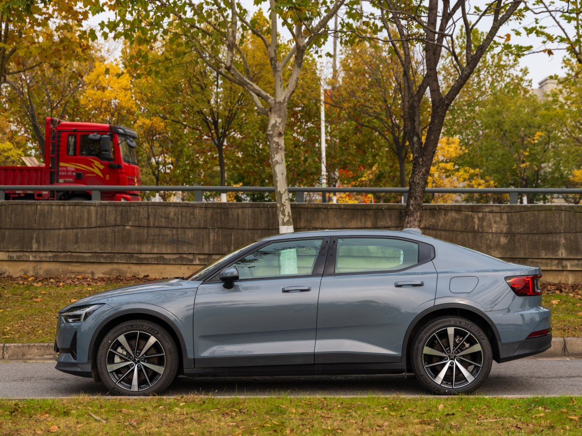 Polestar極星 Polestar 2  2021款 單電機(jī)標(biāo)準(zhǔn)續(xù)航圖片