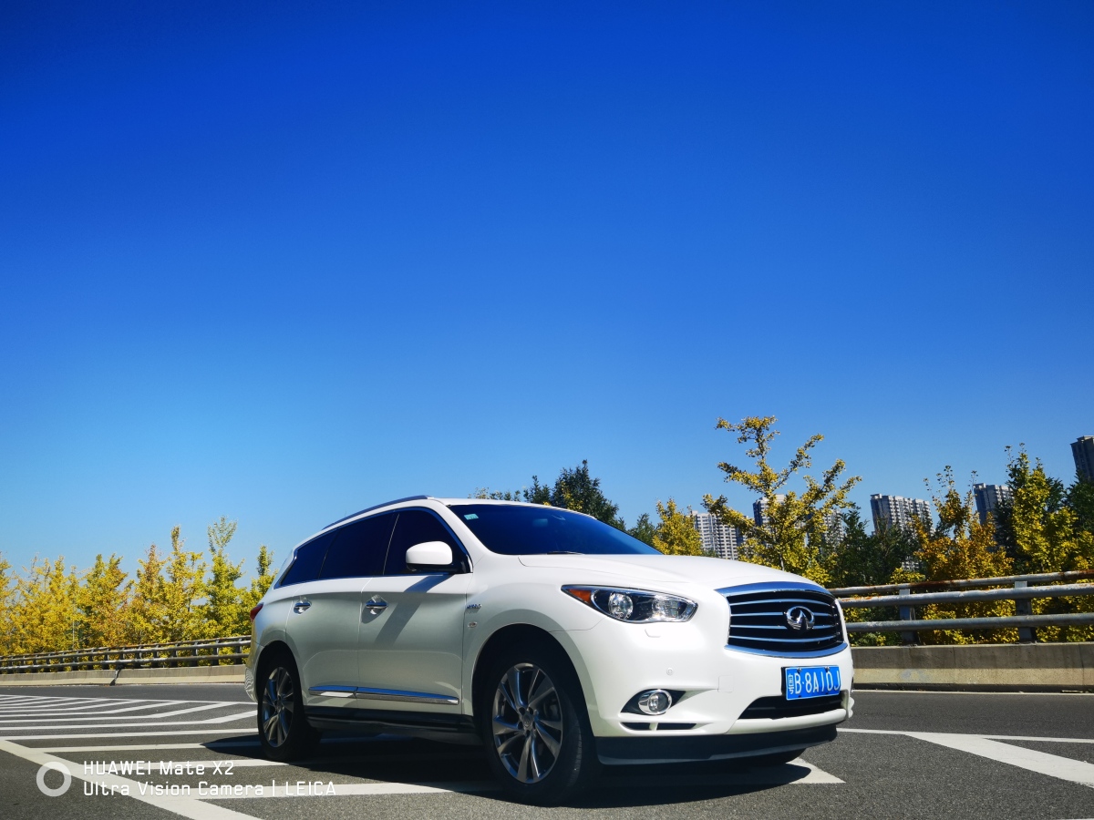 英菲尼迪 QX60  2020款 2.5 S/C Hybrid 兩驅(qū)卓越版 國VI圖片