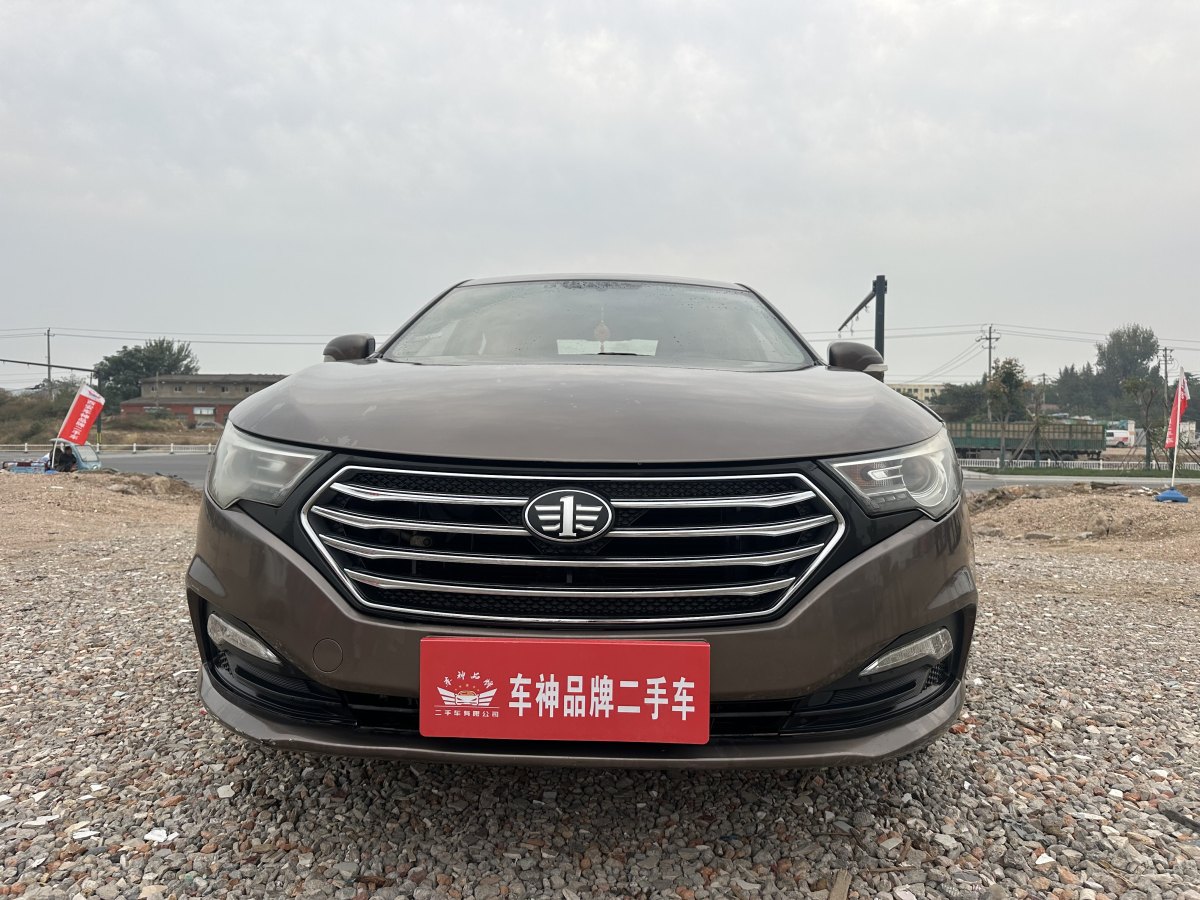 奔騰 B30  2016款 1.6L 自動豪華型圖片