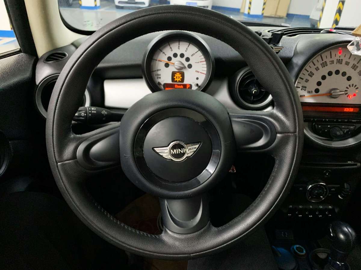 2014年6月MINI MINI  2013款 1.6L ONE 限量第三款