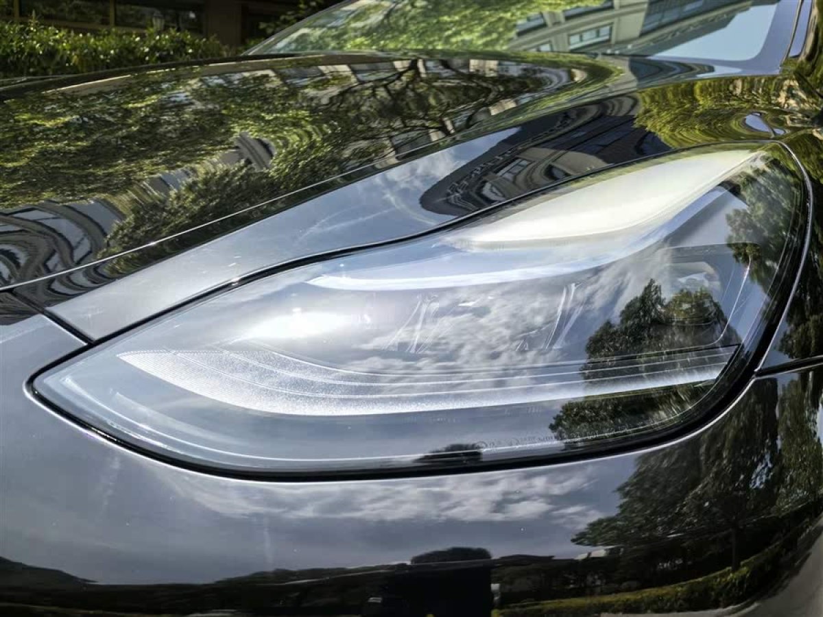 特斯拉 Model Y  2022款 改款 后輪驅(qū)動版圖片