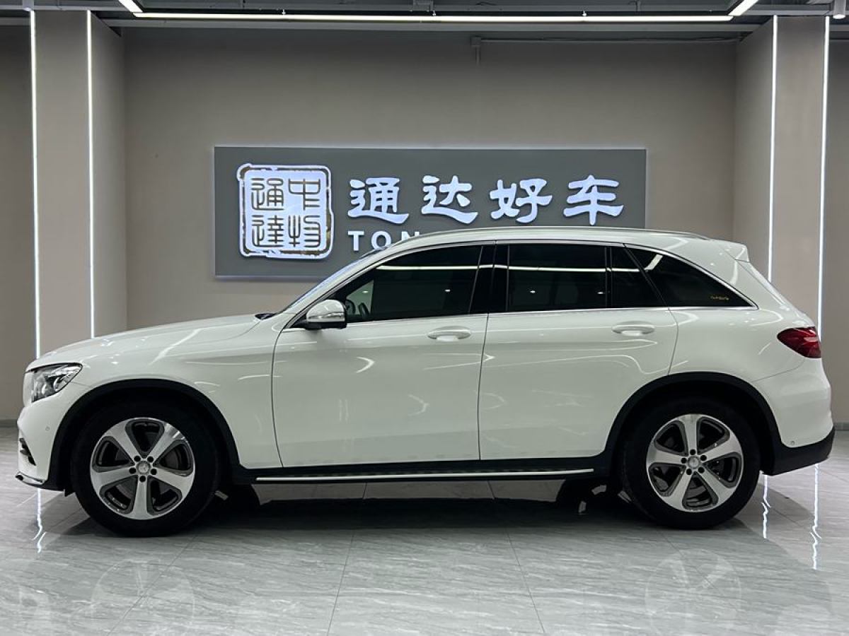 奔馳 奔馳GLC  2017款 GLC 300 4MATIC 動(dòng)感型圖片