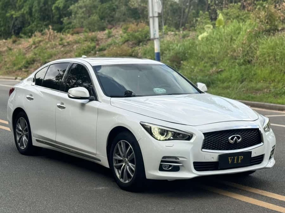 英菲尼迪 Q50L  2016款 2.0T 悅享版圖片