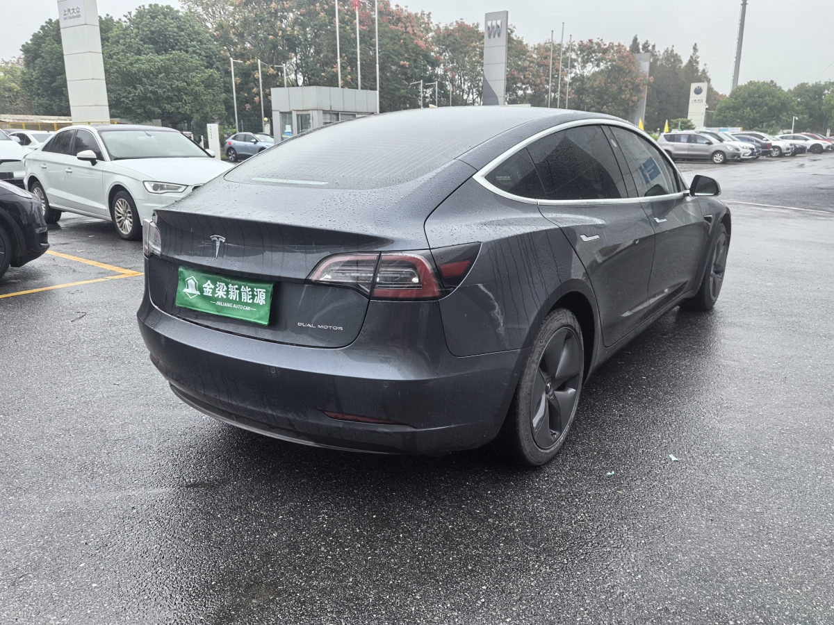 特斯拉 Model 3  2019款 長續(xù)航全輪驅(qū)動版圖片