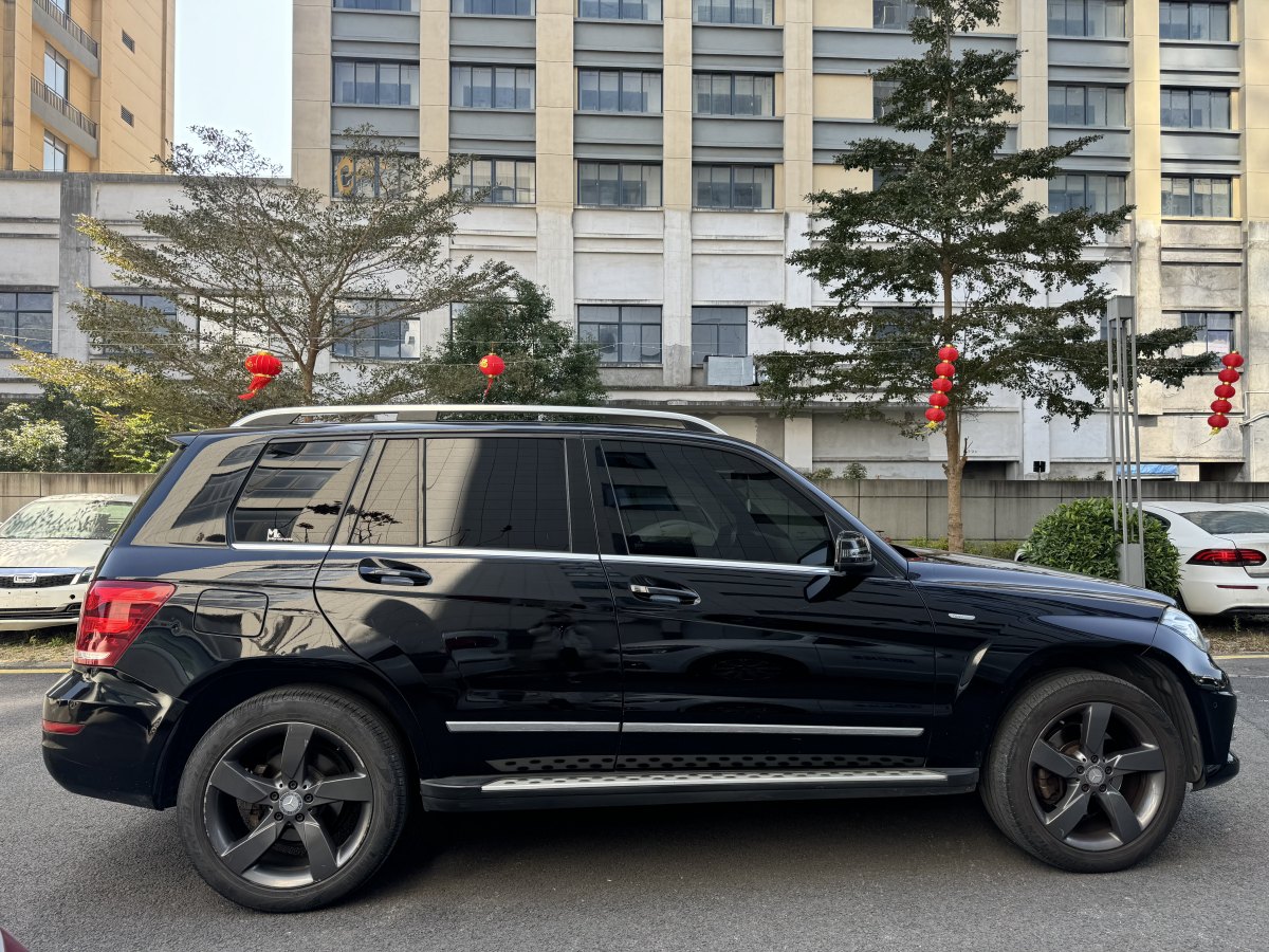 奔馳 奔馳GLK級  2015款 GLK 260 4MATIC 時(shí)尚型 極致版圖片