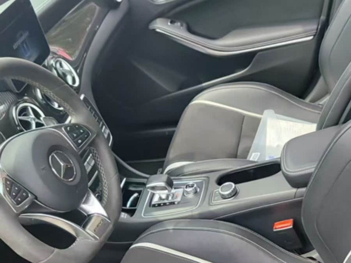 奔馳 奔馳CLA級AMG  2017款 改款 AMG CLA 45 4MATIC圖片