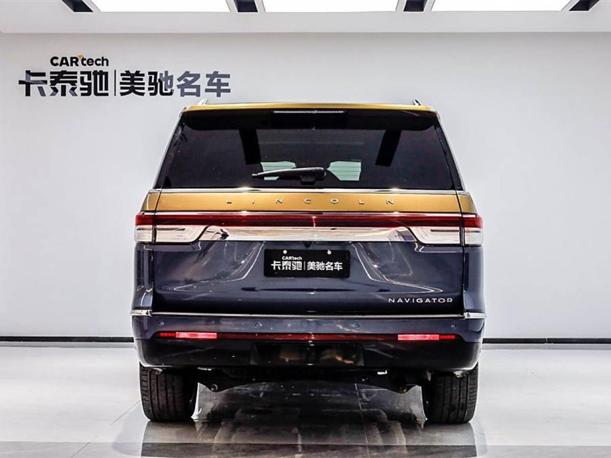 林肯 領(lǐng)航員  2022款 3.5T 尊耀版圖片