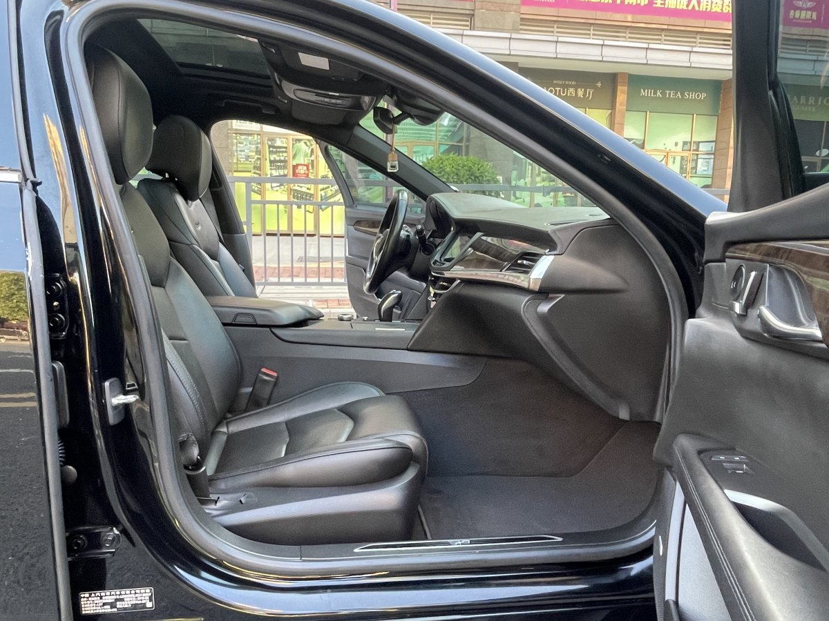 凱迪拉克 CT6  2019款 28T 豪華型圖片