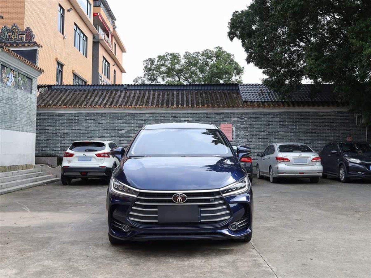 比亞迪 宋MAX  2018款 1.5T 自動智聯(lián)豪華型 6座圖片