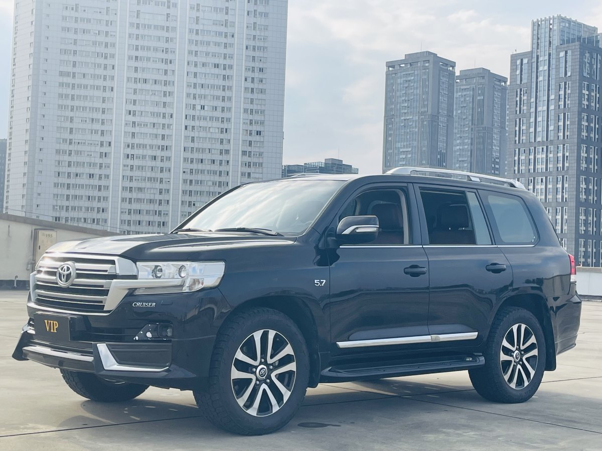 2019年11月豐田 蘭德酷路澤  2018款 5.7L VX-R 12氣 底升(中東版)