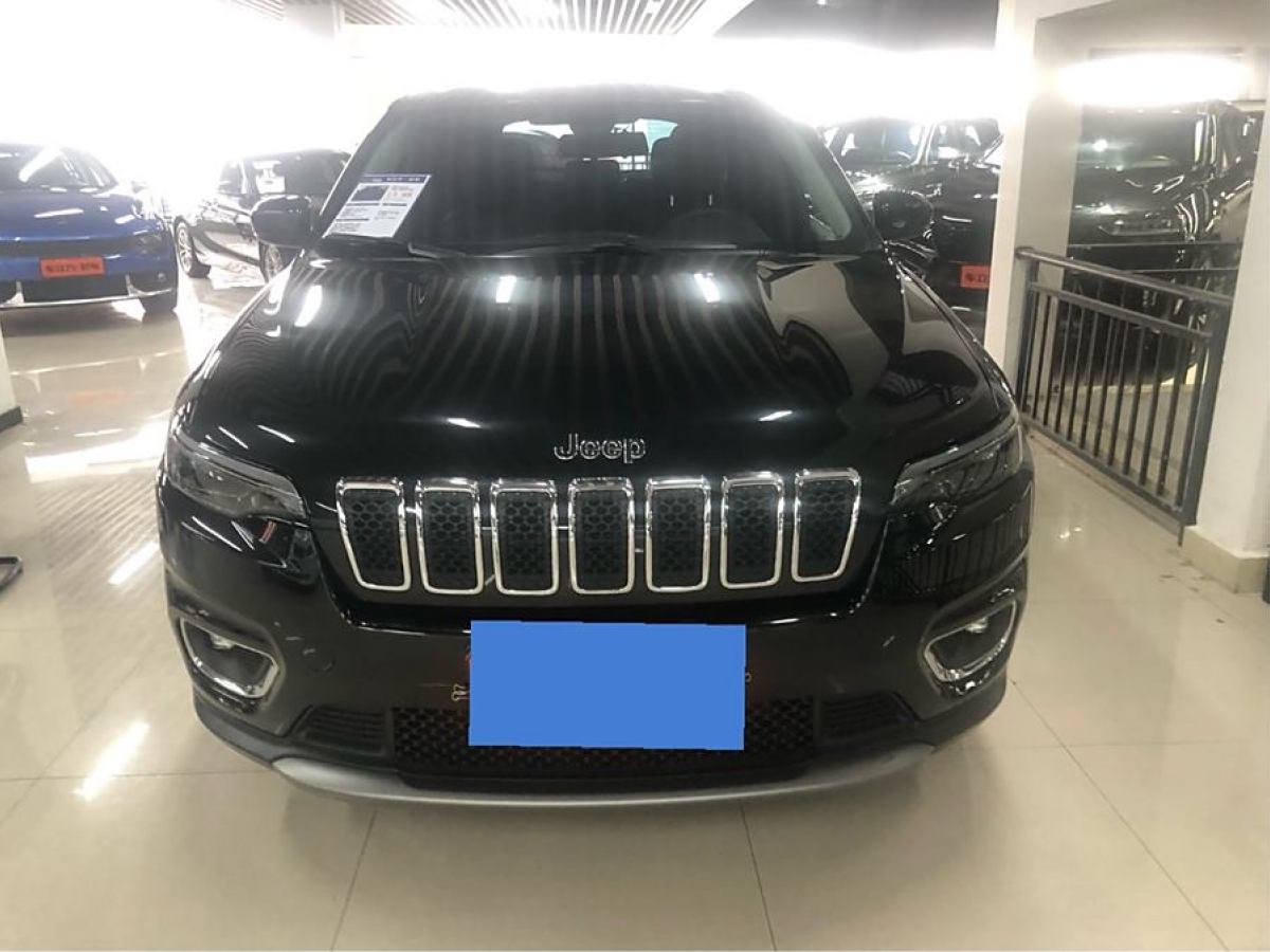 Jeep 自由光  2020款 2.0T 兩驅(qū)領(lǐng)先版圖片