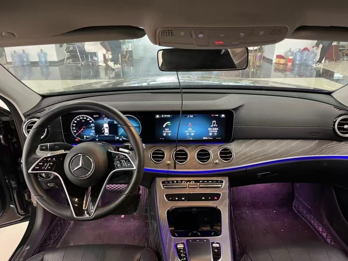 奔馳 奔馳E級  2023款 改款 E 300 L 時尚型圖片